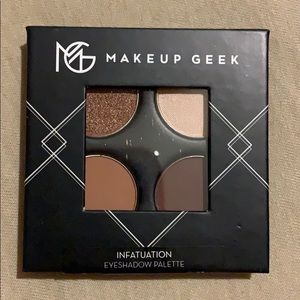 Makeup Geek eyeshadow palette